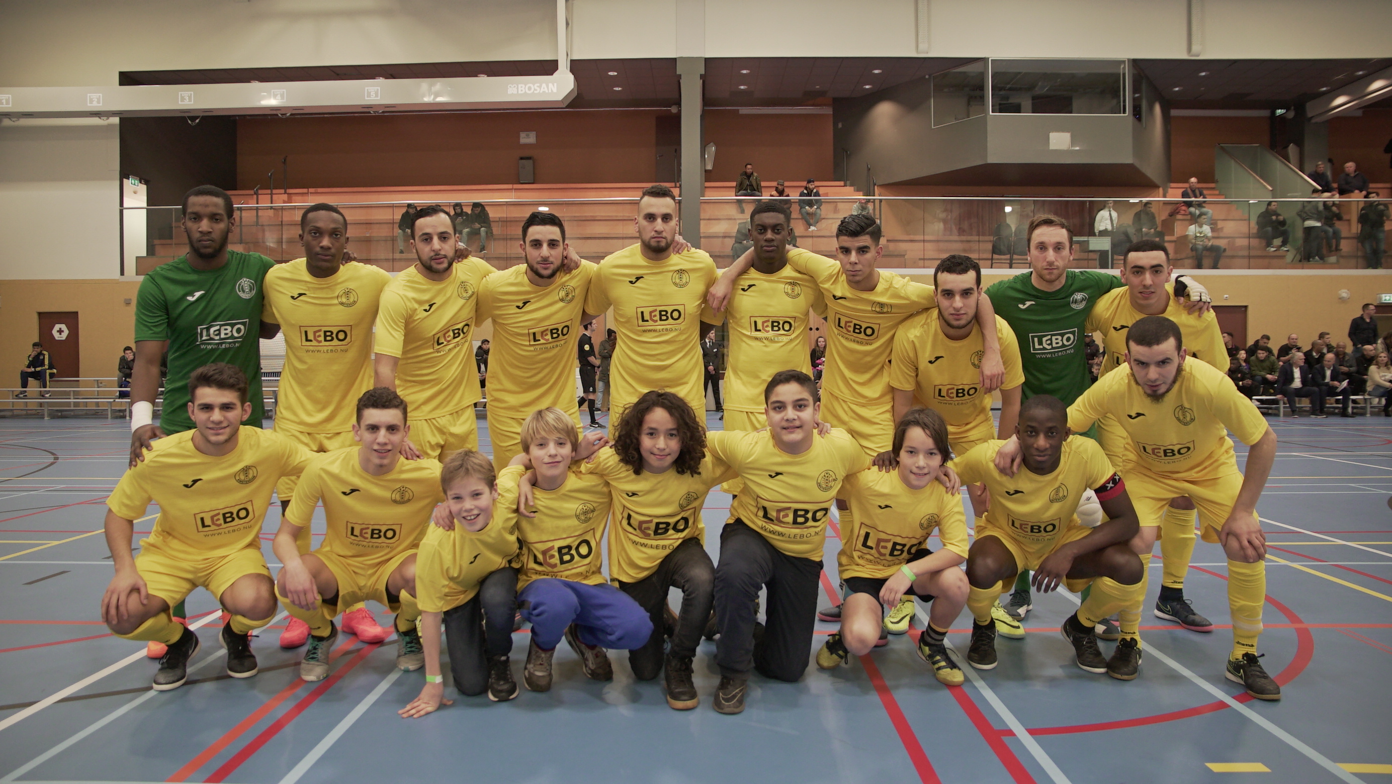 FC de Notenkraker gehuldigd tijdens ASV LEBO – FC Marlene.
